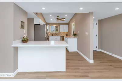 10433 W Oakmont Drive, Sun City, AZ 85351 - Photo 5