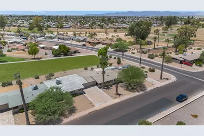 10433 W Oakmont Drive, Sun City, AZ 85351 - Photo 35