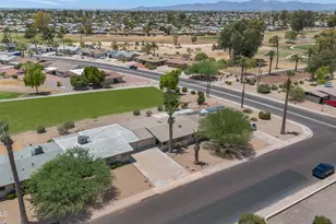 10433 W Oakmont Dr, Sun City, AZ 85351 - Photo 35