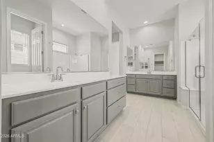 16699 W Saguaro Park Ln, Surprise, AZ 85387 - Photo 19