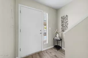 1601 W Sunnyside Dr, Phoenix, AZ 85029 - Photo 9