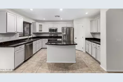 10046 W Velania Way, Tolleson, AZ 85353 - Photo 13