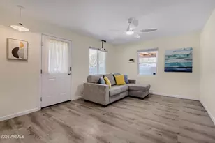 1116 S Holbrook Ln, Tempe, AZ 85281 - Photo 5