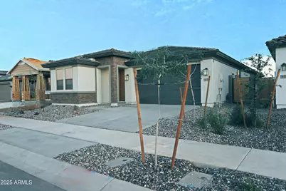 879 W Finch Drive, San Tan Valley, AZ 85140 - Photo 3