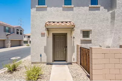7445 S 30th Terrace, Phoenix, AZ 85042 - Photo 9