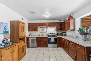 1229 E Devonshire Ave, Phoenix, AZ 85014 - Photo 3