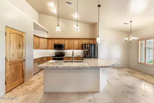 3511 S 201st Dr, Buckeye, AZ 85326 - Photo 7