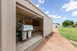 3511 S 201st Dr, Buckeye, AZ 85326 - Photo 33