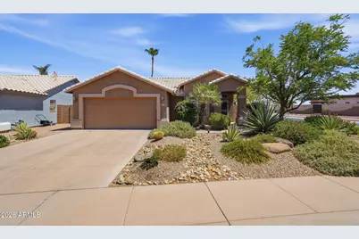 207 E Devon Drive, Gilbert, AZ 85296 - Photo 1