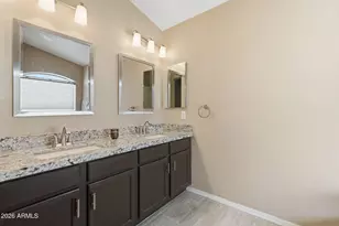 207 E Devon Dr, Gilbert, AZ 85296 - Photo 19