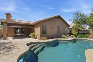 207 E Devon Dr, Gilbert, AZ 85296 - Photo 3