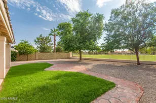 19912 N 76th Ave, Glendale, AZ 85308 - Photo 17