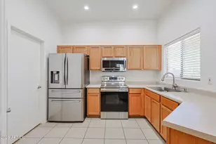 7993 W Zoe Ella Way, Peoria, AZ 85382 - Photo 7