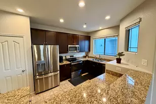 3060 E Dunbar Dr, Phoenix, AZ 85042 - Photo 11