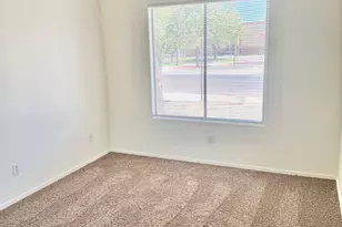 2106 W Alta Vista Rd, Phoenix, AZ 85041 - Photo 29