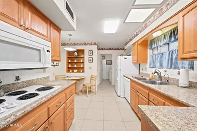 10254 W El Dorado Drive, Sun City, AZ 85351 - Photo 3