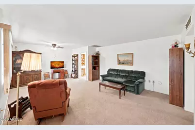 10254 W El Dorado Drive, Sun City, AZ 85351 - Photo 11