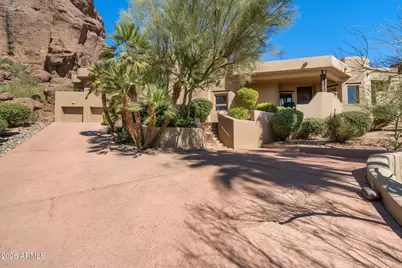 5341 N 46th Street, Phoenix, AZ 85018 - Photo 1