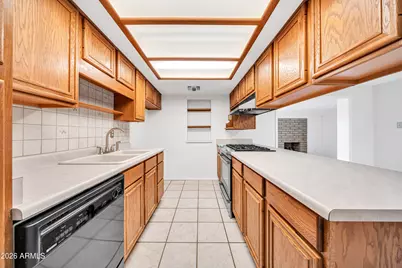3472 E Sharon Drive, Phoenix, AZ 85032 - Photo 9