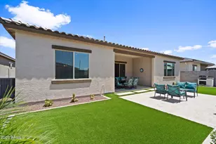 17389 W Surrey Dr, Surprise, AZ 85388 - Photo 3