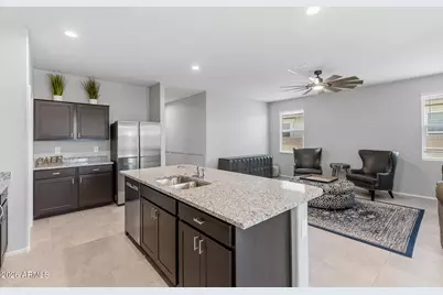 18633 W Desert Hollow Drive, Wittmann, AZ 85361 - Photo 9
