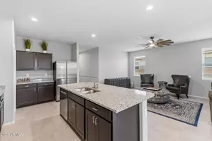 18633 W Desert Holw Dr, Wittmann, AZ 85361 - Photo 9