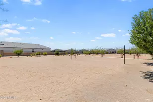 18633 W Desert Holw Dr, Wittmann, AZ 85361 - Photo 33