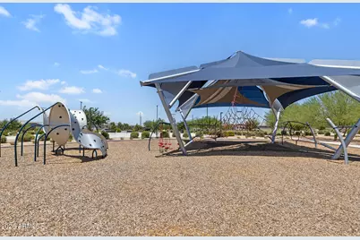 18633 W Desert Hollow Drive, Wittmann, AZ 85361 - Photo 27