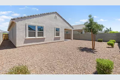 18633 W Desert Hollow Drive, Wittmann, AZ 85361 - Photo 23