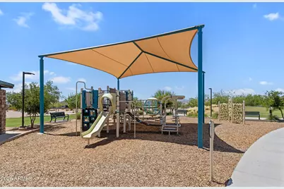 18633 W Desert Hollow Drive, Wittmann, AZ 85361 - Photo 29