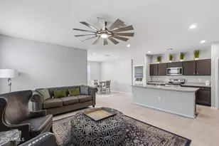 18633 W Desert Holw Dr, Wittmann, AZ 85361 - Photo 5