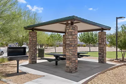 18633 W Desert Hollow Drive, Wittmann, AZ 85361 - Photo 31