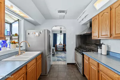 2639 N 28th Place, Phoenix, AZ 85008 - Photo 9