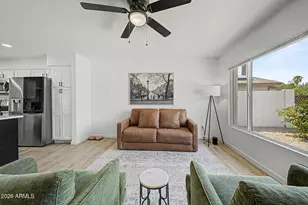 2738 E Windrose Dr, Phoenix, AZ 85032 - Photo 9