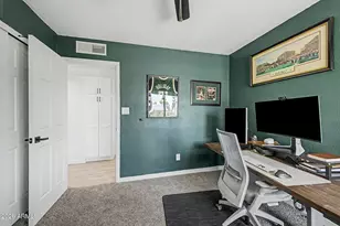 2738 E Windrose Dr, Phoenix, AZ 85032 - Photo 29