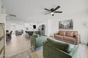 2738 E Windrose Dr, Phoenix, AZ 85032 - Photo 1