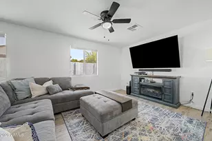 2738 E Windrose Dr, Phoenix, AZ 85032 - Photo 13