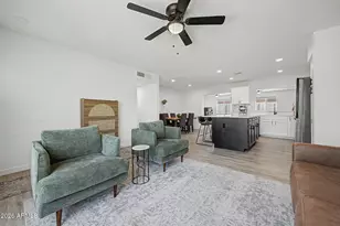 2738 E Windrose Dr, Phoenix, AZ 85032 - Photo 11