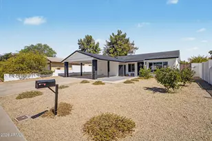 2738 E Windrose Dr, Phoenix, AZ 85032 - Photo 3