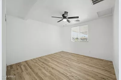 2937 N 47th Avenue, Phoenix, AZ 85031 - Photo 13