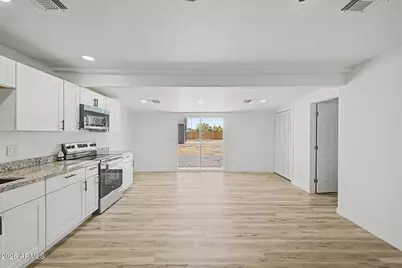 2937 N 47th Avenue, Phoenix, AZ 85031 - Photo 5