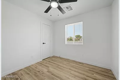 2937 N 47th Avenue, Phoenix, AZ 85031 - Photo 23