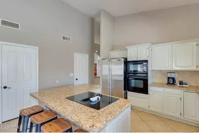 1585 W Honeysuckle Lane, Chandler, AZ 85248 - Photo 11
