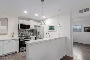 5525 E Thomas Rd, Phoenix, AZ 85018 - Photo 11