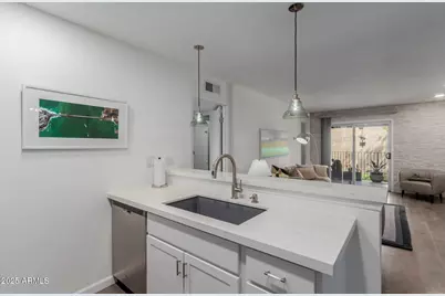5525 E Thomas Road #M12, Phoenix, AZ 85018 - Photo 7