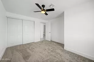 7254 W Wolf St, Phoenix, AZ 85033 - Photo 15