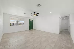 7254 W Wolf St, Phoenix, AZ 85033 - Photo 3