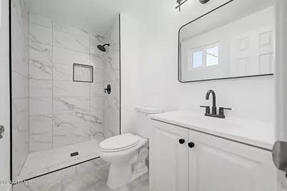 7254 W Wolf Street, Phoenix, AZ 85033 - Photo 13