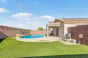 23765 W Desert Bloom St, Buckeye, AZ 85326 - Photo 25