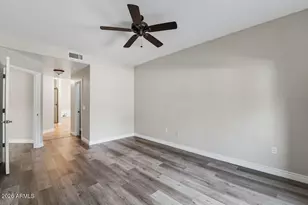 5450 E Deer Valley Dr, Phoenix, AZ 85054 - Photo 17